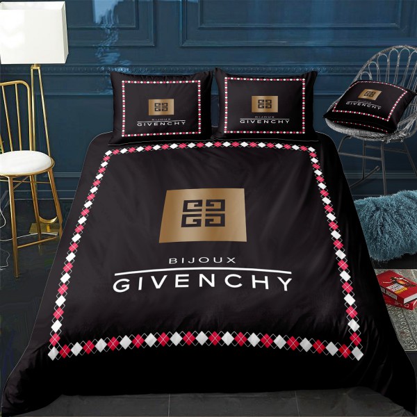 givenchy-bijoux.jpg